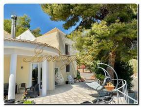 Tolles Anwesen mit Pool und Garten in Altea