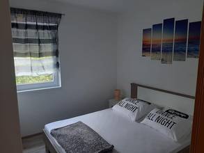 Thumbnail von House with four apartments, Senj region