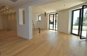 Luxuriöses Appartement im Hochparterre