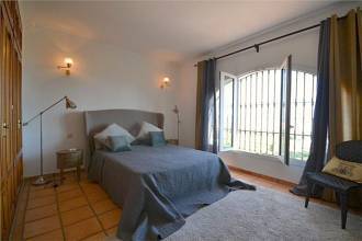 Thumbnail von villa for sale in - La Duquesa <