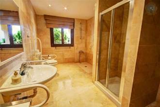 Thumbnail von villa for sale in - Benalmadena Pueblo