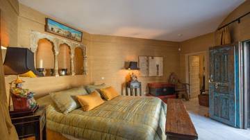 Thumbnail von villa for sale in - Los Monteros