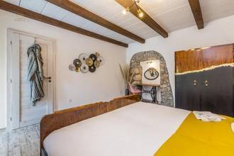 Thumbnail von Renovated stone house with a hot tub on the roof terrace, Krk