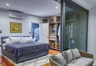 Thumbnail von Modern luxury villa directly on the sea