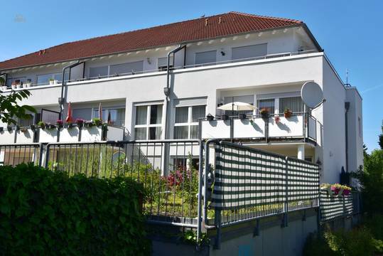 PROVISIONSFREI: Gepflegtes Anlageobjekt: 6 Wohnungen mit Komplettausstattung! Mittendrin in Randlage 