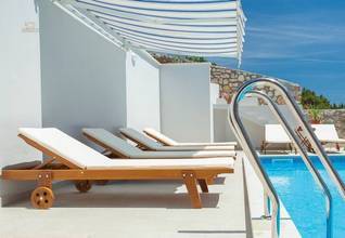 Thumbnail von House with three apartments and pool on the south coast of the island of Korcula