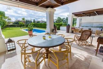 Thumbnail von villa for sale in - The Golden Mile