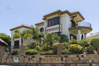 	 villa for sale in - Elviria 
