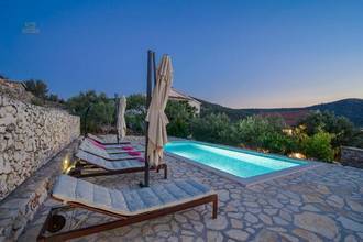 Thumbnail von Multi-family house with panoramic sea view, Vinišće region