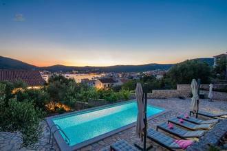 Thumbnail von Multi-family house with panoramic sea view, Vinišće region