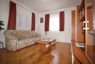 Thumbnail von Apartment building with four apartments