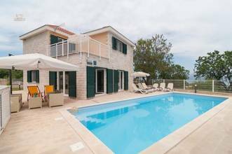 Thumbnail von Villa in ruhiger Lage mit Panorama Meerblick, Insel Brac