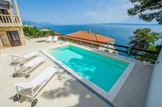 Thumbnail von Schickes Steinhaus mit Pool und Meerblick in Selca