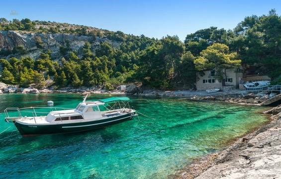 Steinhaus in erster Reihe zum Meer, Insel Hvar