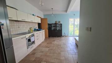 Thumbnail von Well-maintained multi-family house with sea view, island of Pag