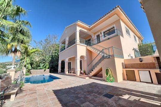 	 villa for sale in - Benahavis 