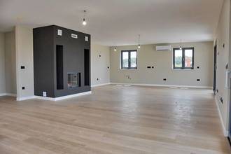 Thumbnail von Modern penthouse with rooftop terrace and panoramic views of the city and the sea