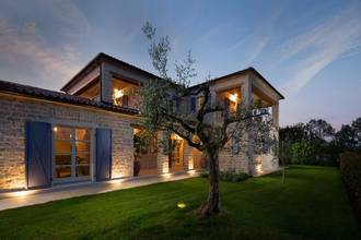 Thumbnail von Mediterrane Villa mit Pool und Sportplatz, Kanfanar Region Istrien
