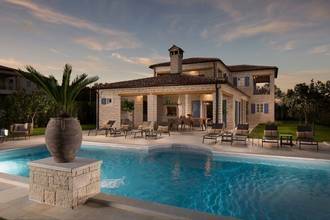Mediterrane Villa mit Pool und Sportplatz, Kanfanar Region Istrien