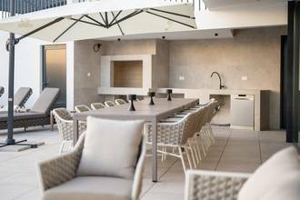 Thumbnail von Modern luxury villa with swimming pool and sea view