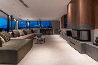 Thumbnail von Modern luxury villa with swimming pool and sea view
