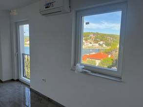 Thumbnail von Luxurious two-story apartment with breathtaking sea views