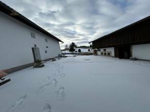 Thumbnail von Historic house with potential and land for development (auction process)
