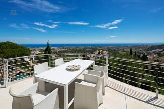 Thumbnail von villa for sale in - El Madroñal