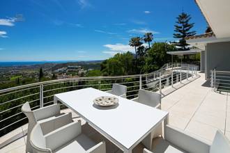 Thumbnail von villa for sale in - El Madroñal