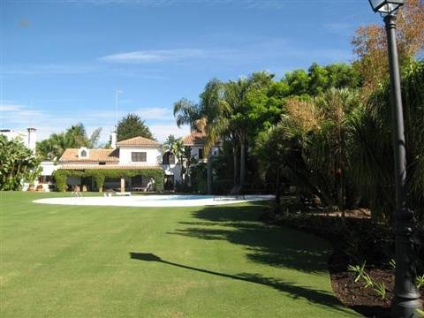 	 villa for sale in - New Golden Mile 