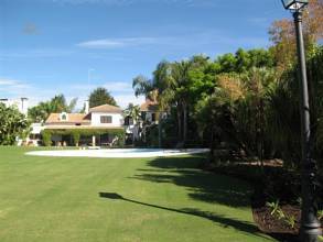 	 villa for sale in - New Golden Mile 