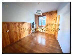 Thumbnail von Immogold räumiges Einfamilienhaus in ruhiger und sonniger Lage zum renovieren