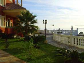 Thumbnail von villa for sale in - Torrequebrada