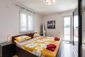 Thumbnail von Villa with a granny flat, pool, and beautiful sea view