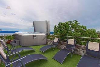 Thumbnail von Villa with a granny flat, pool, and beautiful sea view