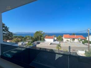 Thumbnail von Moderne Villa mit Swimmingpool und Meerblick