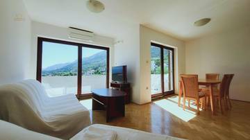 Thumbnail von Spacious multi-family house with sea view in Baska, Island of Krk