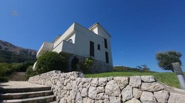 Thumbnail von Spacious multi-family house with sea view in Baska, Island of Krk