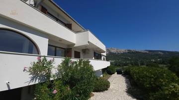 Thumbnail von Spacious multi-family house with sea view in Baska, Island of Krk