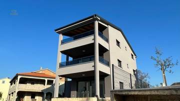 Thumbnail von Neue Wohnung mit Meerblick
