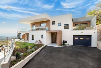 Thumbnail von High-quality designer villa with panoramic sea view, Hreljin region