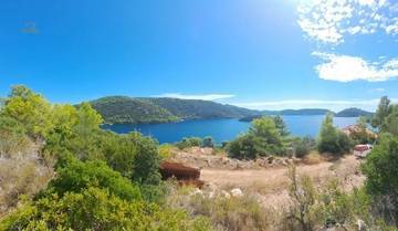 Thumbnail von Rare building plot in the Lastovo Nature Park: quiet location with panoramic sea view