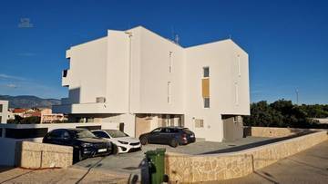 Thumbnail von Newly built apartment with sea view in Novalja