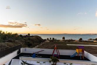 Thumbnail von Modern luxury villa with swimming pool and rooftop terrace