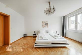 Thumbnail von Fully renovated house with 4 units and an unfinished attic, near Sternwartepark.