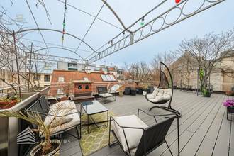 Thumbnail von Fully renovated house with 4 units and an unfinished attic, near Sternwartepark.
