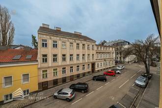 Thumbnail von Fully renovated house with 4 units and an unfinished attic, near Sternwartepark.