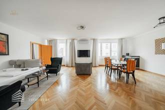 Thumbnail von Fully renovated house with 4 units and an unfinished attic, near Sternwartepark.