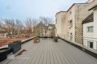 Thumbnail von Fully renovated house with 4 units and an unfinished attic, near Sternwartepark.