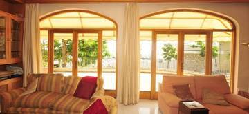 Thumbnail von Spacious house in Mallorcan style in the first row to the sea